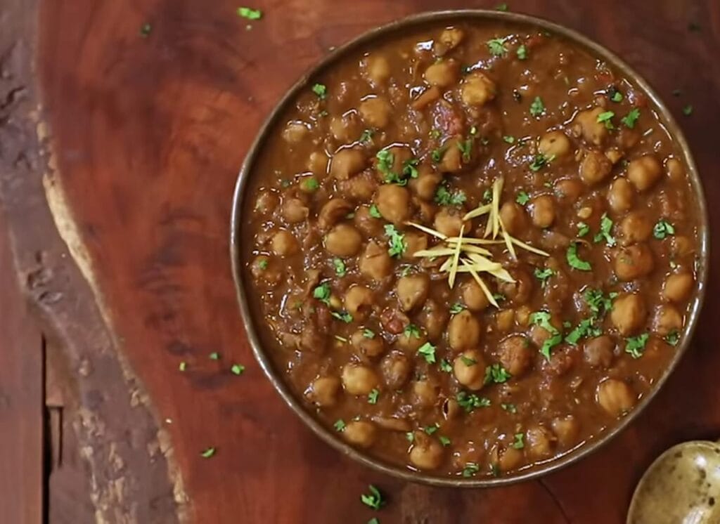 Authentic Punjabi Chole:A Step-by-Step guide with Health Benefits